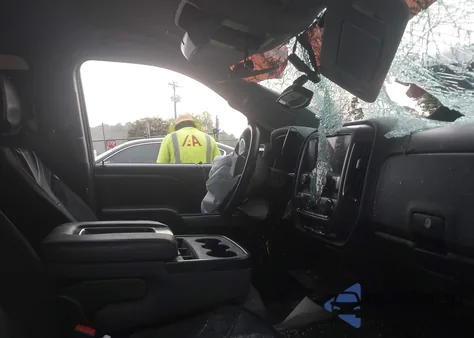 2018 Chevrolet Silverado 1500 1Lt from USA, damaged, VIN 3GCPCREC9JG181853